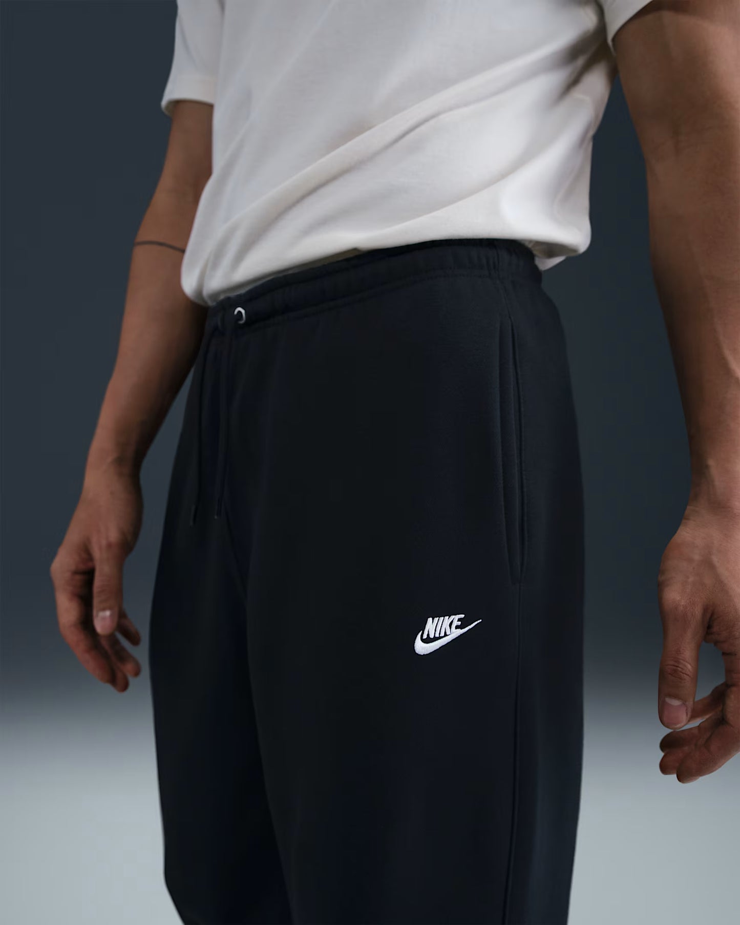 Nike Pantaloni in Felpa Uomo - Club BB OH Pant - FN3730