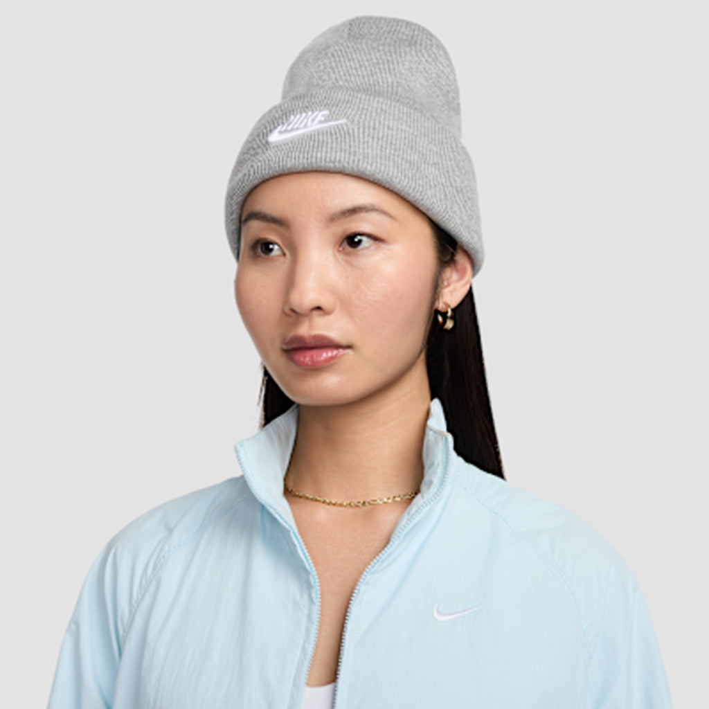 Nike Berretto Unisex Peak Futura - HF0186 - Dark Grey Heather / White - vista 1