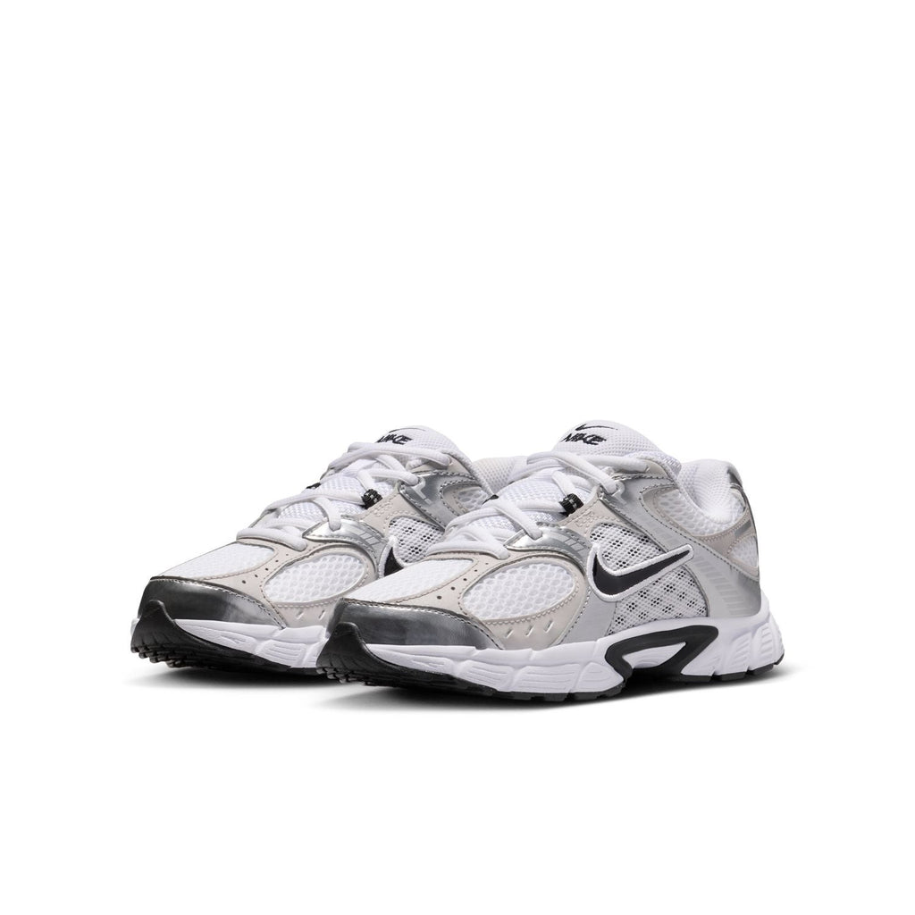 Nike Scarpe Junior V5 RNR GS - HQ6411 - White / Black / Vast Grey / College Grey - vista 2
