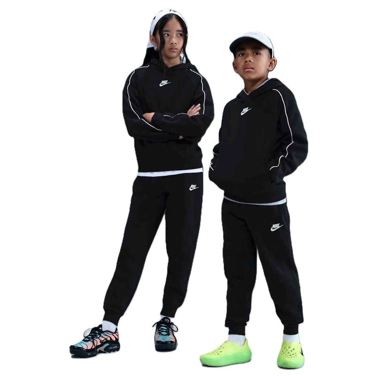 Nike Tuta Ragazzo Sportswear Club Fleece - HQ9318 - Black / White - vista 2