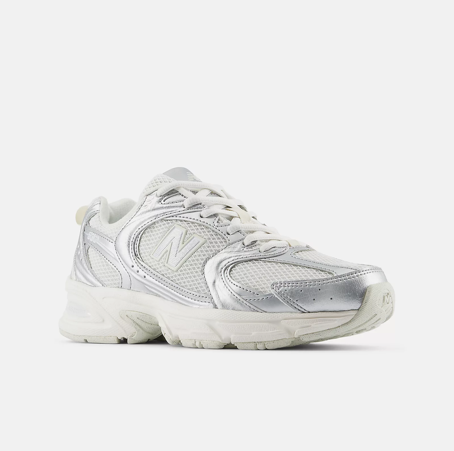 New Balance Sneakers U530