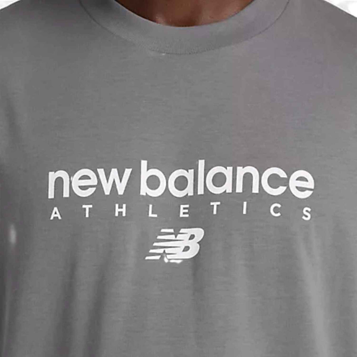New Balance Linear Graphic T-Shirt Uomo - MT61D0