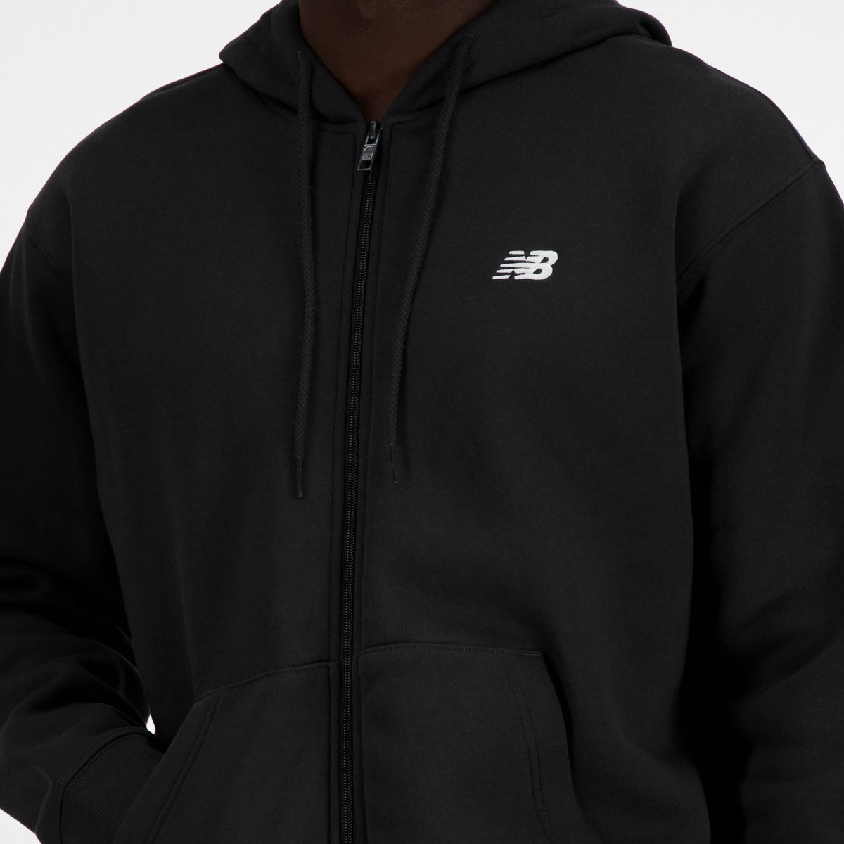 Felpa New Balance Sport Essentials nera, dettaglio