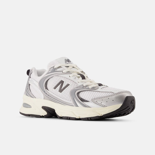 New Balance Sneakers U530